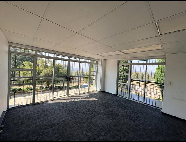 193M² OFFICE TO LET IN KYALAMI